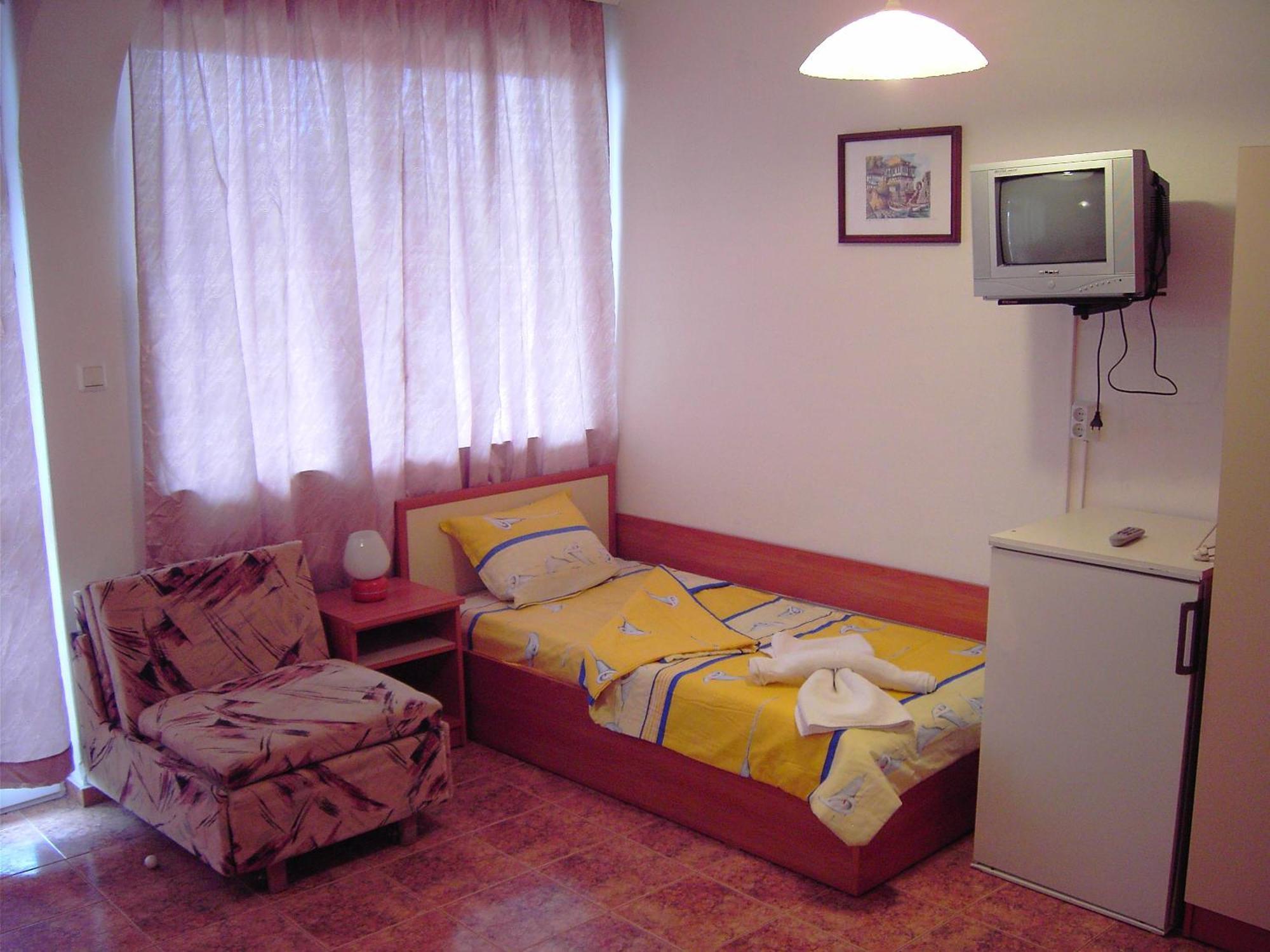 Nelly Guest House 라브다 외부 사진