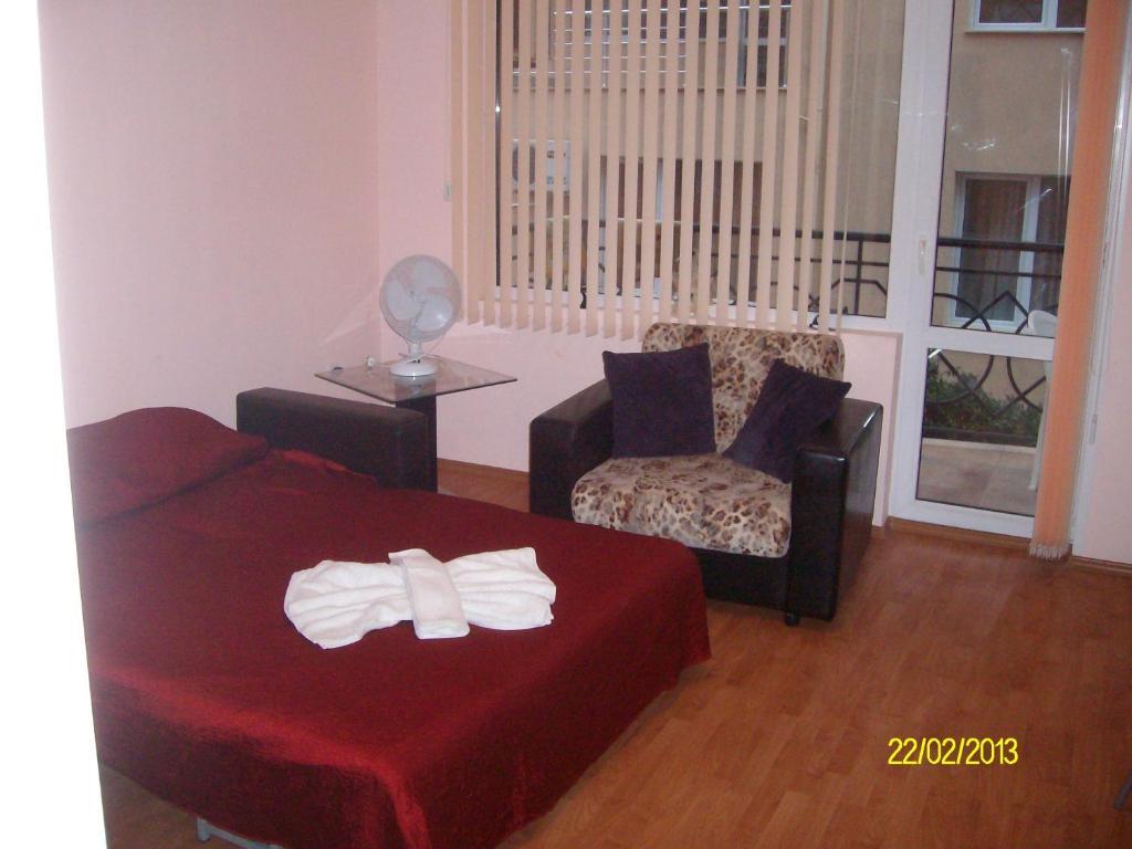 Nelly Guest House 라브다 객실 사진