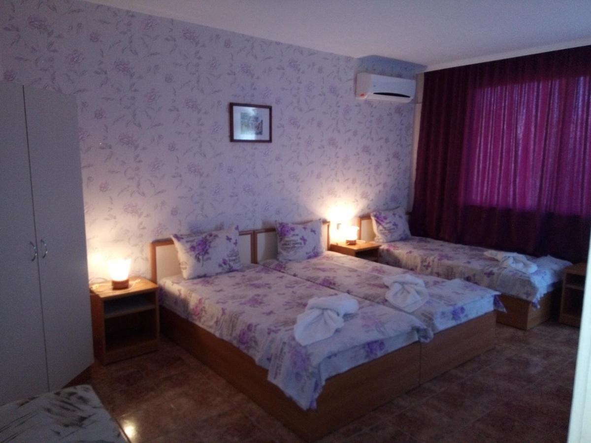 Nelly Guest House 라브다 외부 사진